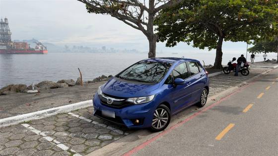 HONDA FIT 1.5 LX 16V FLEX 4P AUTOMÁTICO HONDA FIT 1.5 LX 16V FLEX 4P AUTOMÁTICO